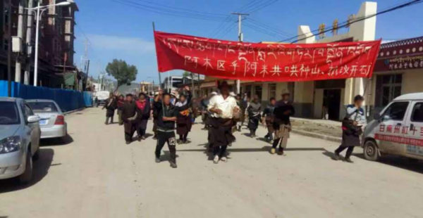 Tibetan demonstrators