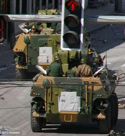 Elite squads from the People's Liberation Army appeared on the streets of Lhasa Elite squads from the People's Liberation Army appeared on the streets of Lhasa